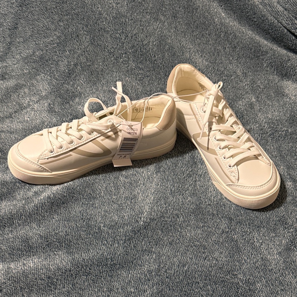 Tretorn Classic White Sneakers